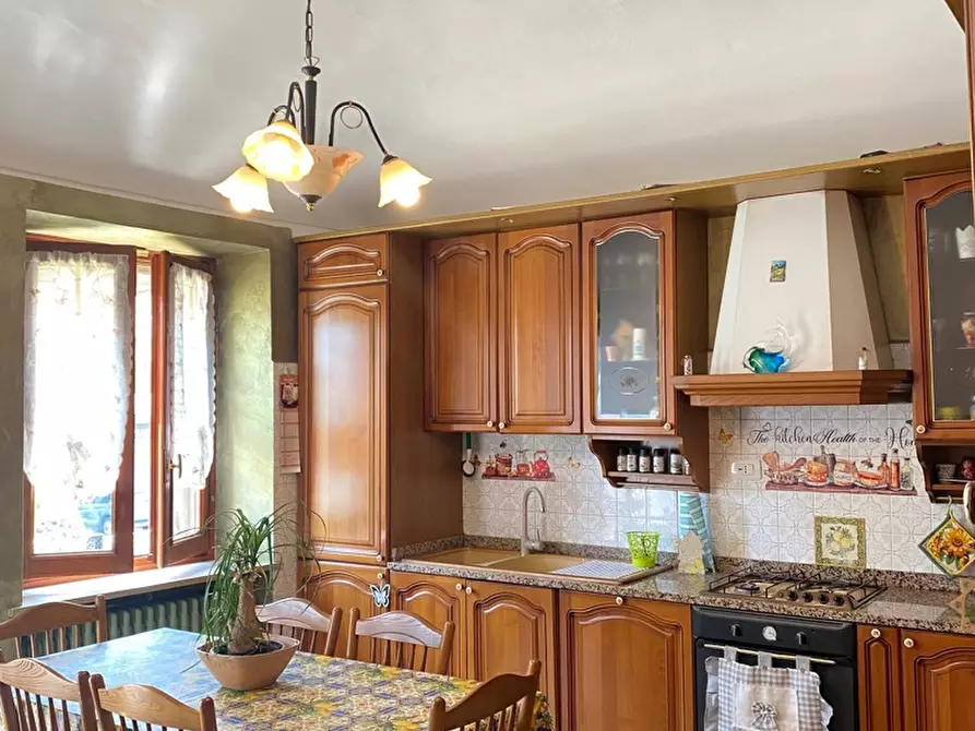 Immagine 19 di Palazzo in vendita  in Via Pinerolo Susa, 94 a Sangano