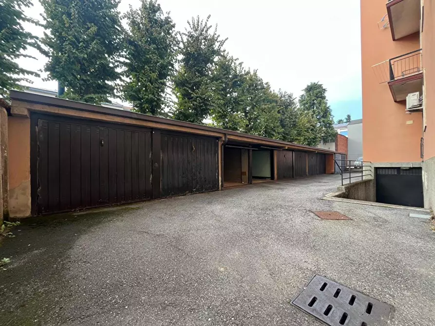 Immagine 5 di Box auto in vendita  in Via LEONARDO DA VINCI, 12 a Abbiategrasso