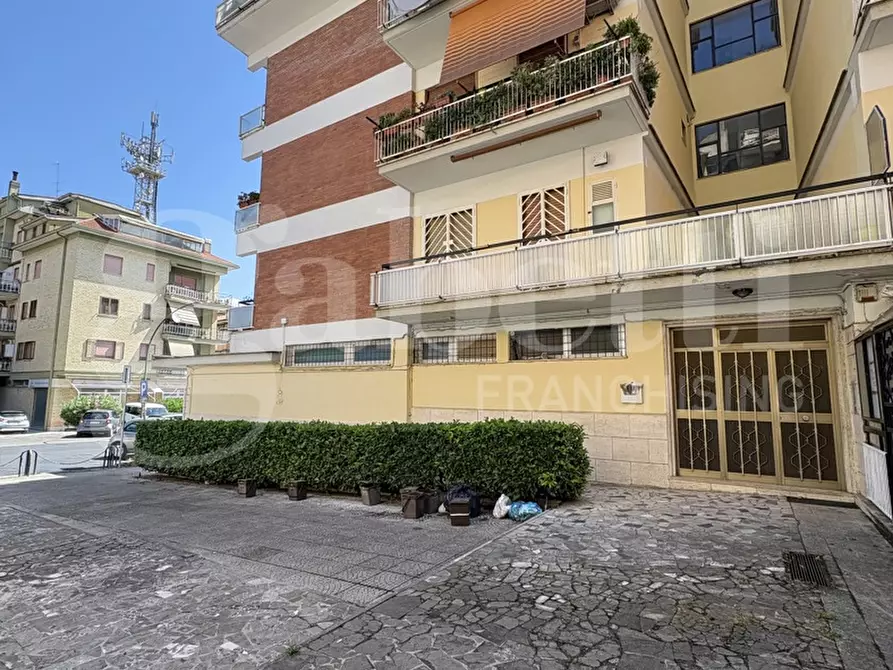 Immagine 11 di Box auto in vendita  in Via Consolare Latina, 65 a Colleferro