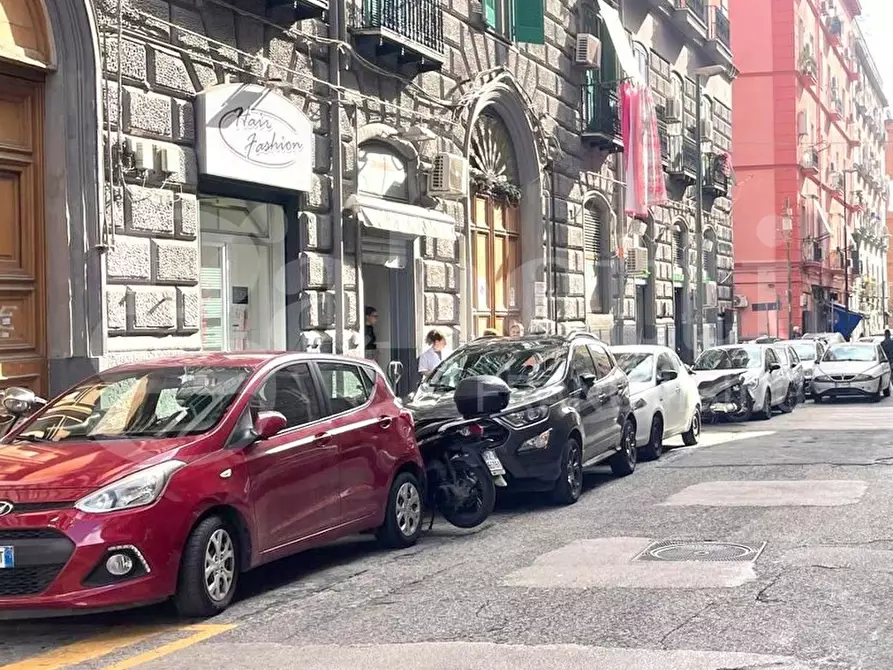 Immagine 3 di Negozio in affitto  in Via macedonio melloni a Napoli