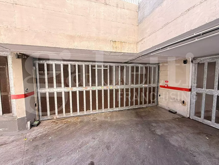 Immagine 5 di Box auto in vendita  in Via Eusebio Chini, 28 a Roma