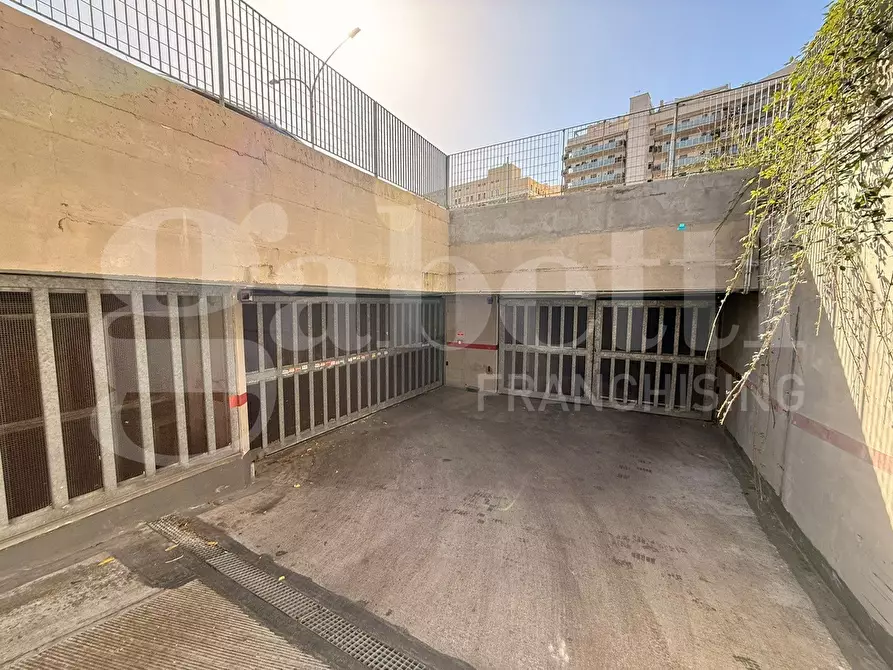 Immagine 3 di Box auto in vendita  in Via Eusebio Chini, 28 a Roma