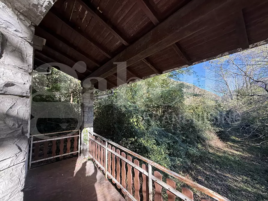 Immagine 10 di Appartamento in vendita  in Via Monti di Sera, 1 a Asso