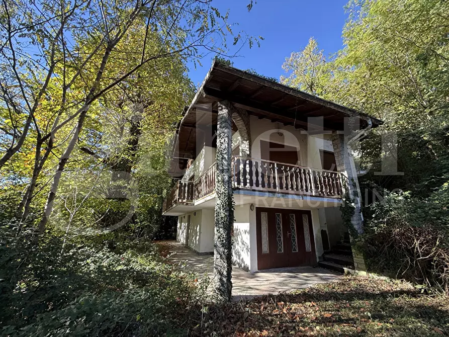 Immagine 9 di Appartamento in vendita  in Via Monti di Sera, 1 a Asso