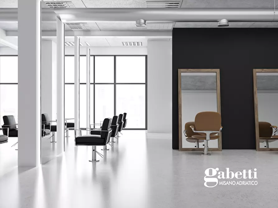 Immagine 4 di Negozio in vendita  in Via Mancini a Cattolica