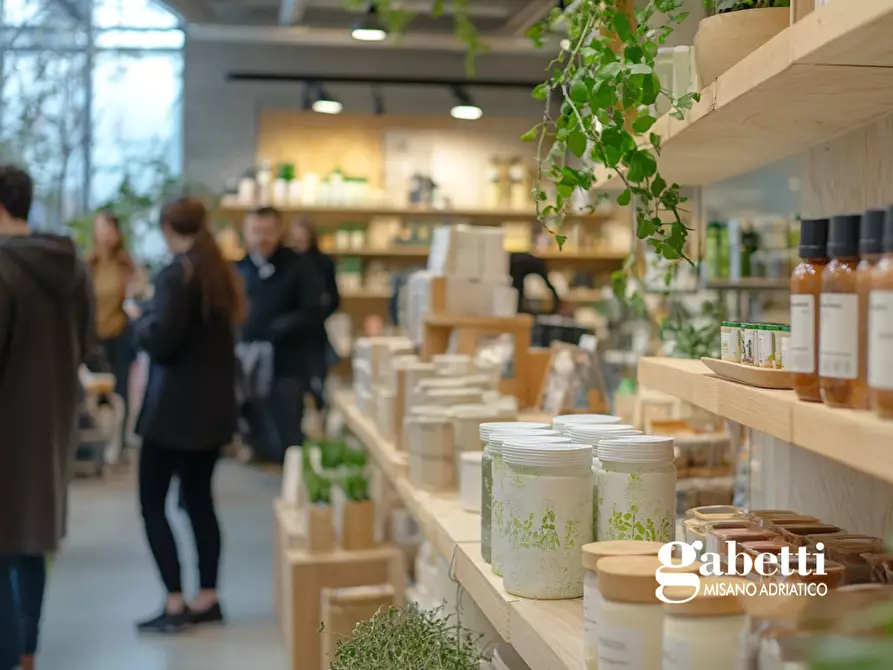 Immagine 8 di Negozio in vendita  in Via Mancini a Cattolica