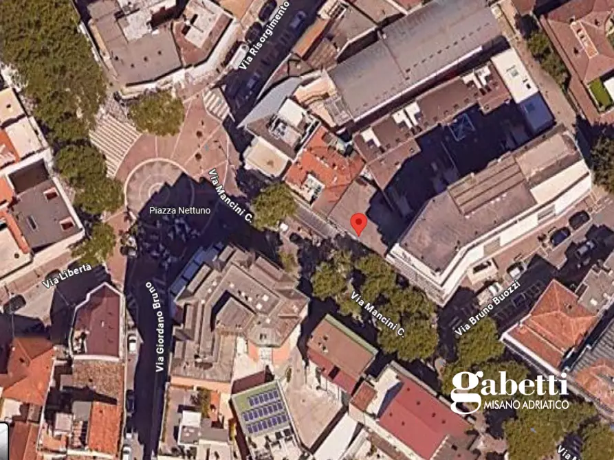 Immagine 2 di Negozio in vendita  in Via Mancini a Cattolica