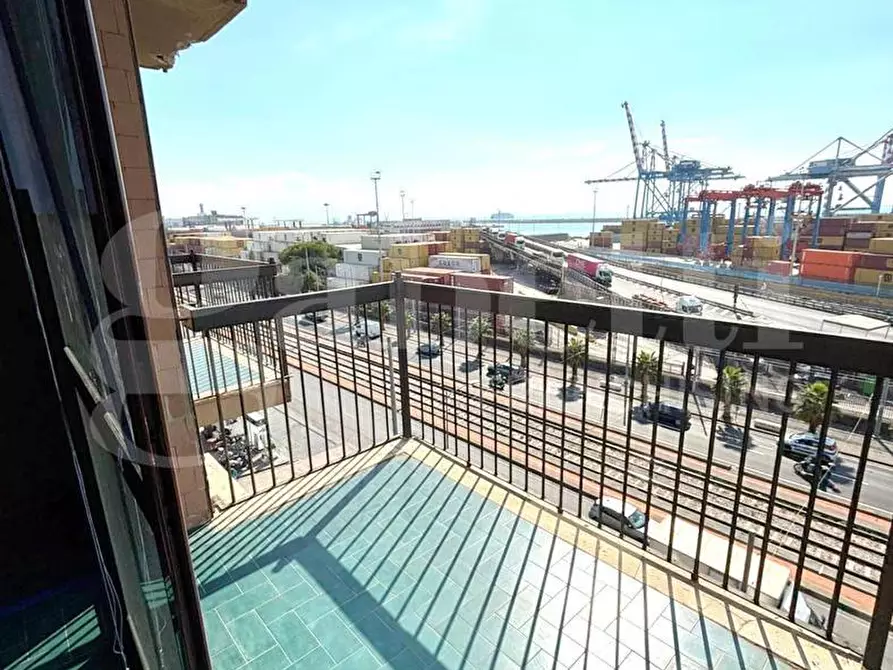 Immagine 7 di Ufficio in affitto  in Via reggia di portici a Napoli