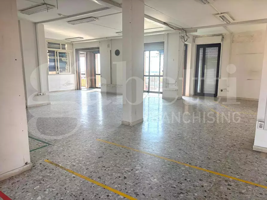 Immagine 10 di Ufficio in affitto  in Via reggia di portici a Napoli