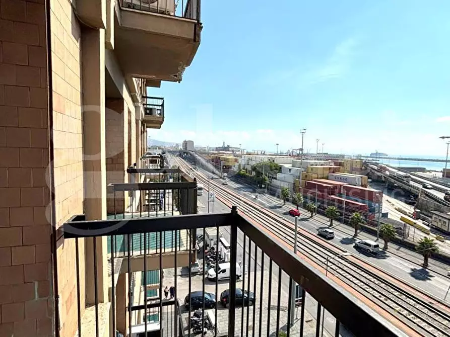 Immagine 4 di Ufficio in affitto  in Via reggia di portici a Napoli