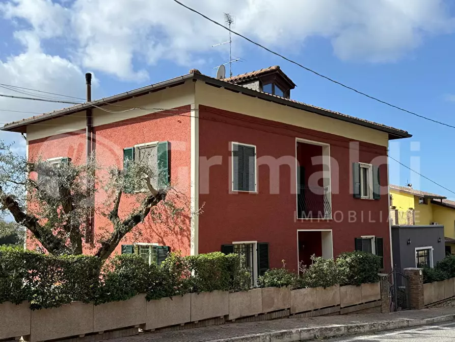 Immagine 1 di Casa indipendente in vendita  in Via camillo benso conte di cavour a Corciano