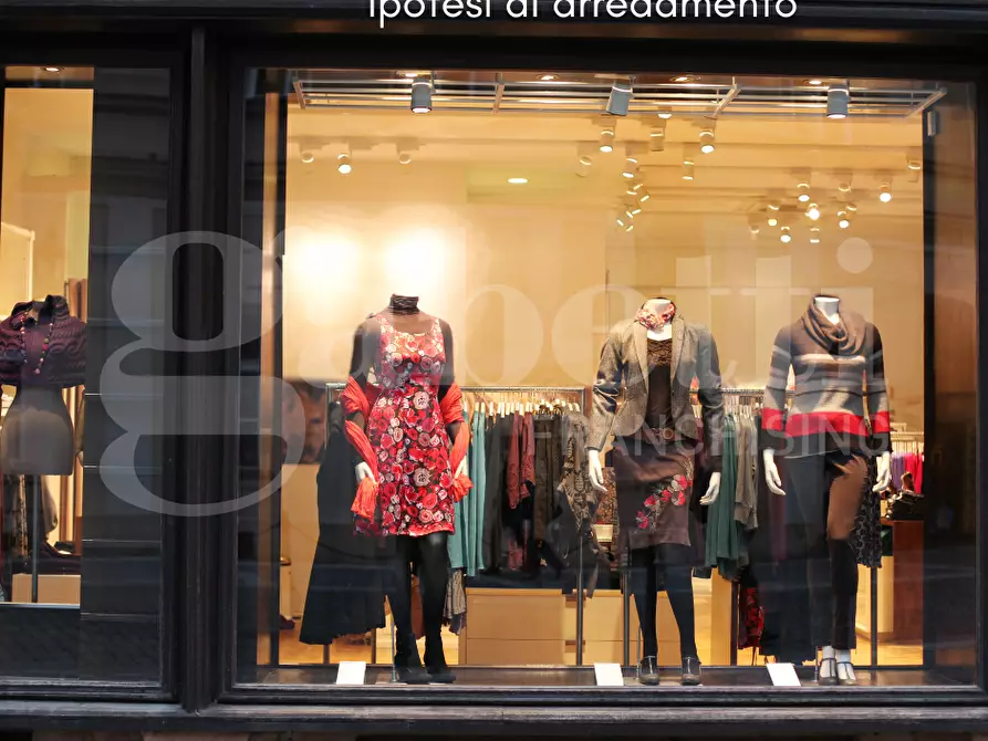 Immagine 7 di Negozio in vendita  in Via CHIOGGIA - CORSO DEL POPOLO, 00 a Chioggia