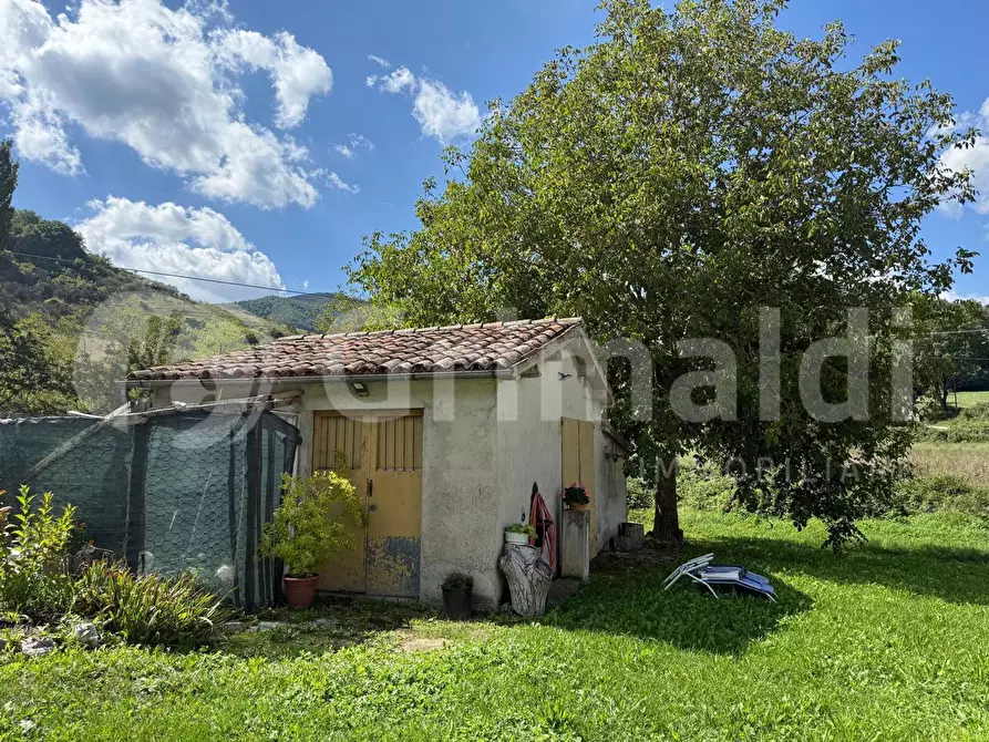 Immagine 12 di Casa indipendente in vendita  in Strada statale flaminia a Scheggia E Pascelupo
