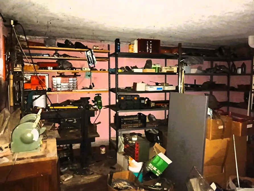 Immagine 10 di Villa in vendita  in Via roma, 83 a Castronno