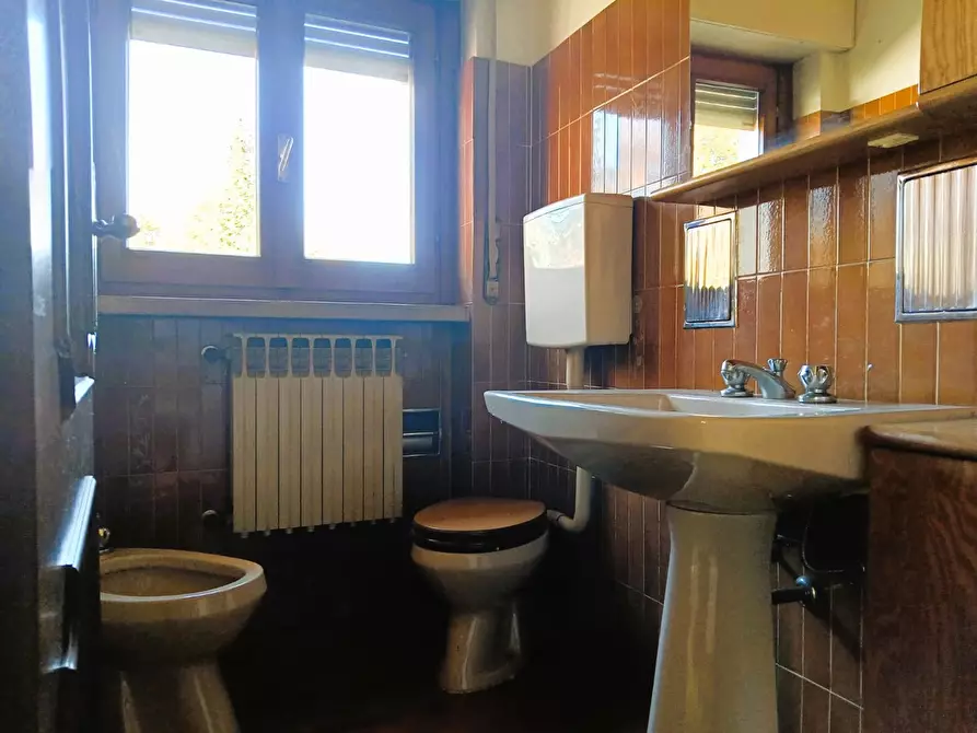 Immagine 18 di Villa in vendita  in Via roma, 83 a Castronno