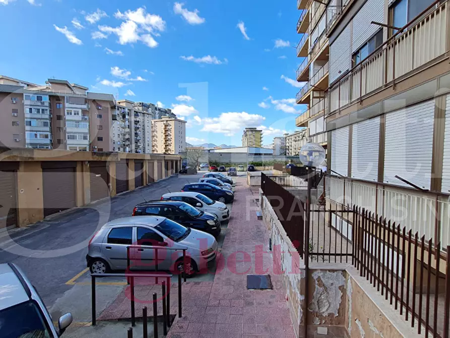 Immagine 14 di Appartamento in vendita  in Via Orsa Minore a Palermo