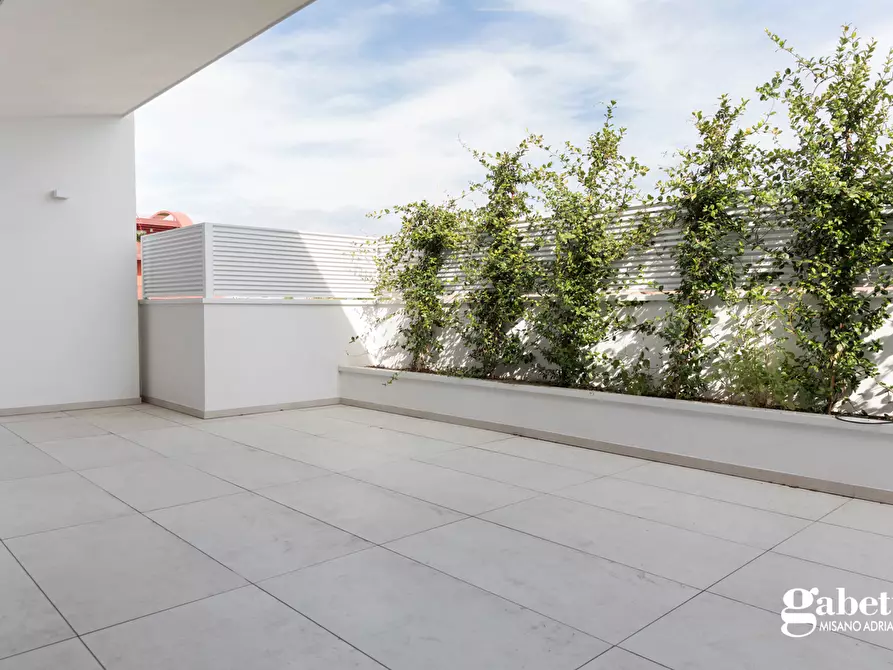 Immagine 3 di Attico in vendita  in Viale castrocaro, 78 a Riccione