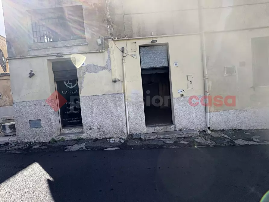 Immagine 33 di Negozio in vendita  in Via PORTA ROMANA, 46 a Terracina