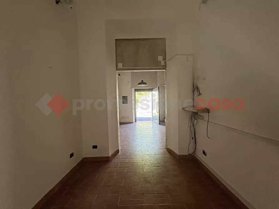 Immagine 15 di Negozio in vendita  in Via PORTA ROMANA, 46 a Terracina