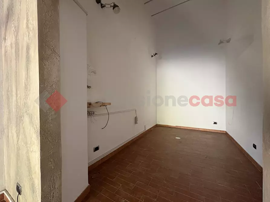 Immagine 13 di Negozio in vendita  in Via PORTA ROMANA, 46 a Terracina