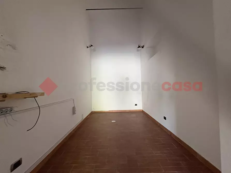 Immagine 10 di Negozio in vendita  in Via PORTA ROMANA, 46 a Terracina