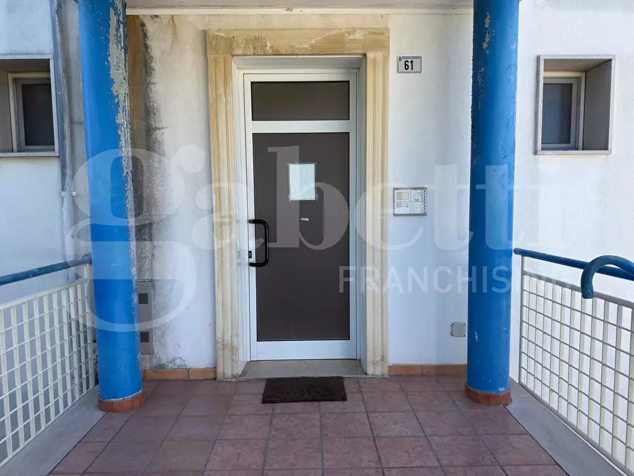 Immagine 4 di Appartamento in vendita  in Via Montenegro, 181 a Lizzanello