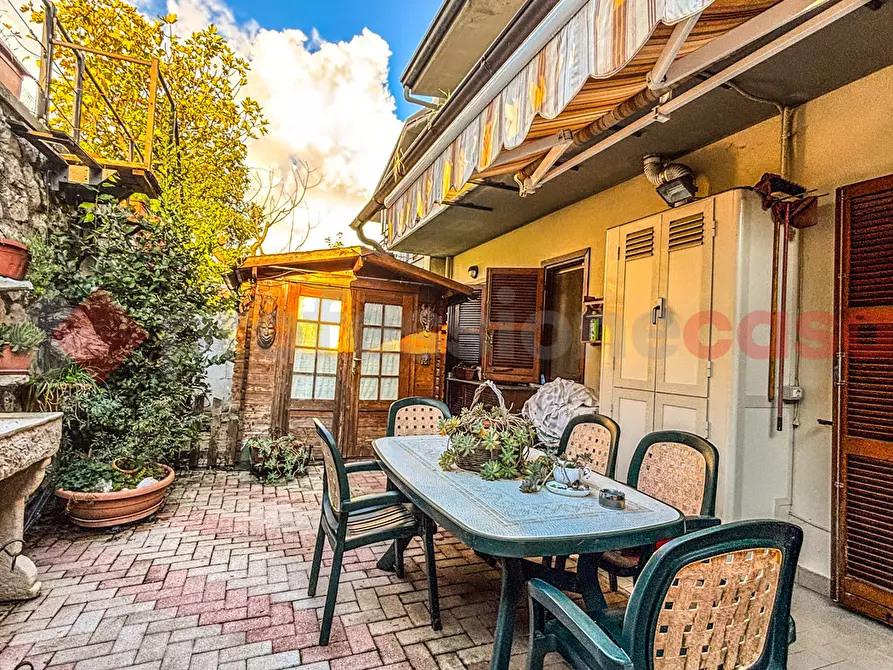 Immagine 2 di Appartamento in vendita  in Via san benedetto, 32 a Torre Cajetani