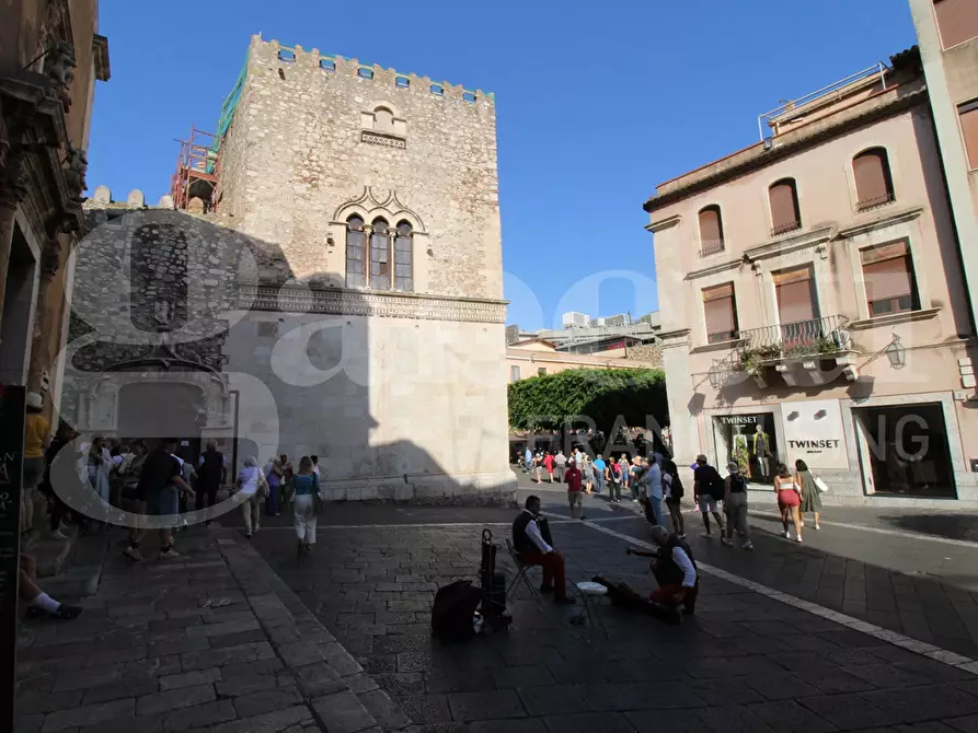 Immagine 8 di Negozio in affitto  in Piazza San Pancrazio a Taormina