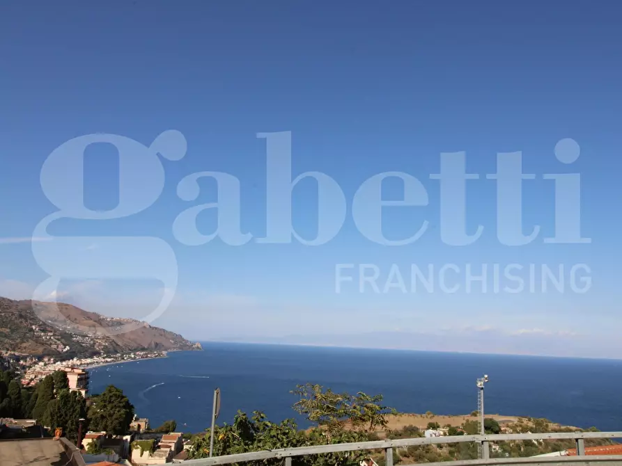 Immagine 9 di Negozio in affitto  in Piazza San Pancrazio a Taormina