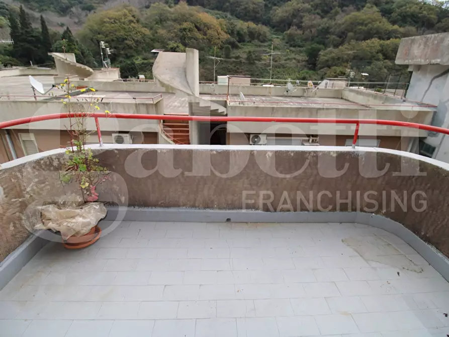 Immagine 16 di Appartamento in vendita  in Strada Comunale S.Michele - Portella, 67 a Messina