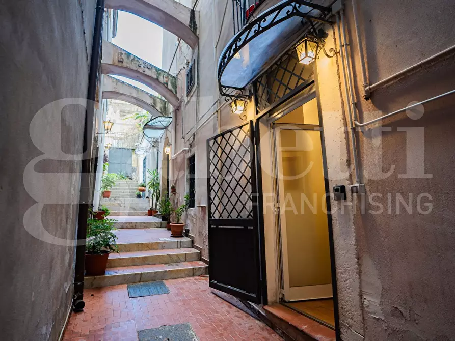 Immagine 5 di Negozio in vendita  in Via Alessandro Manzoni, 64 a Catania