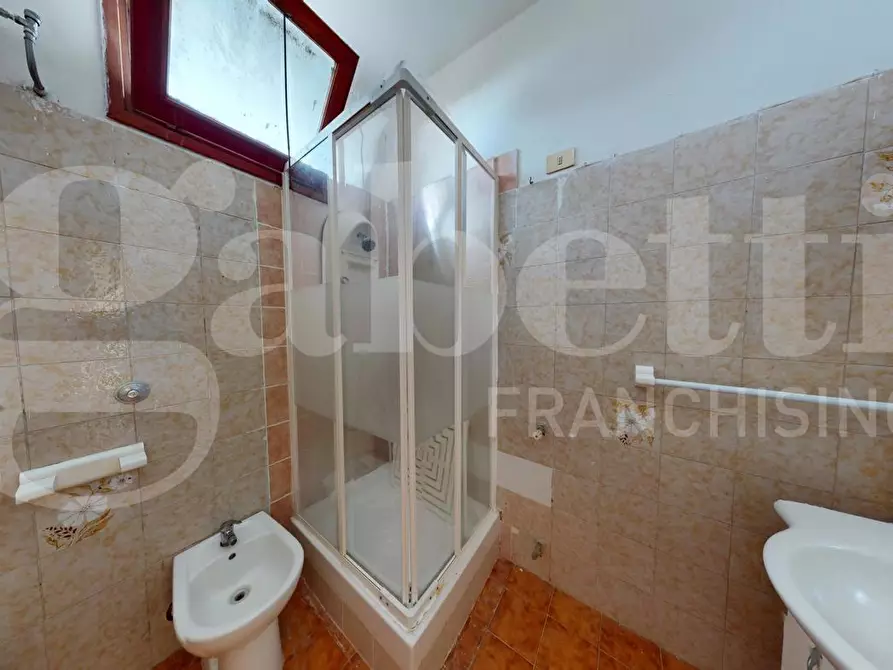 Immagine 15 di Appartamento in vendita  in Via Loreglia, 20 a Roma