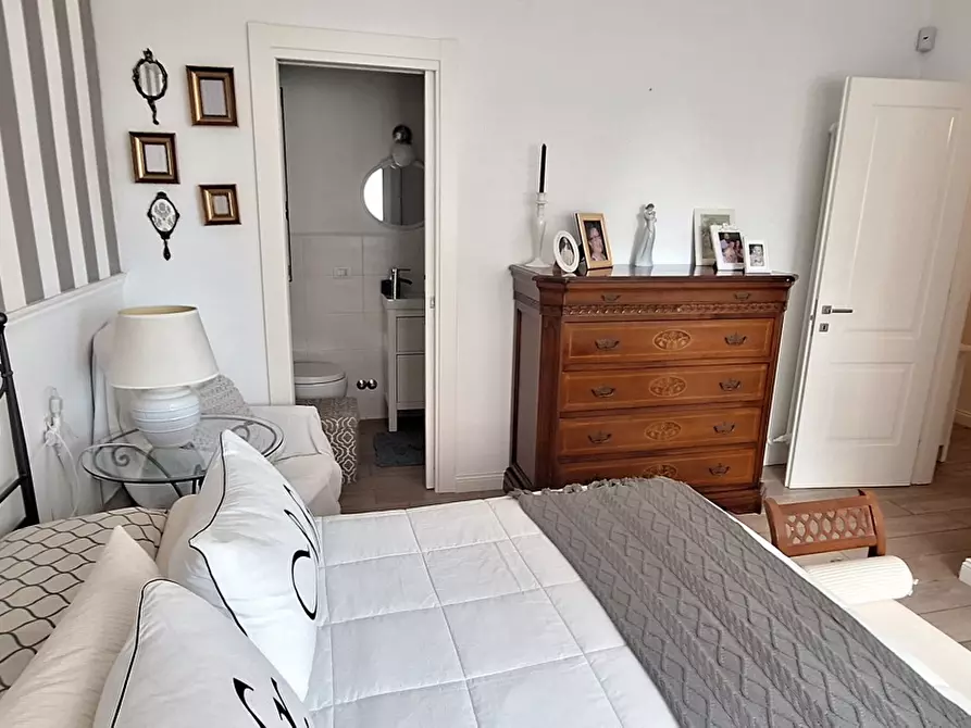 Immagine 14 di Appartamento in vendita  in Via dei Fiori, 1 a Messina