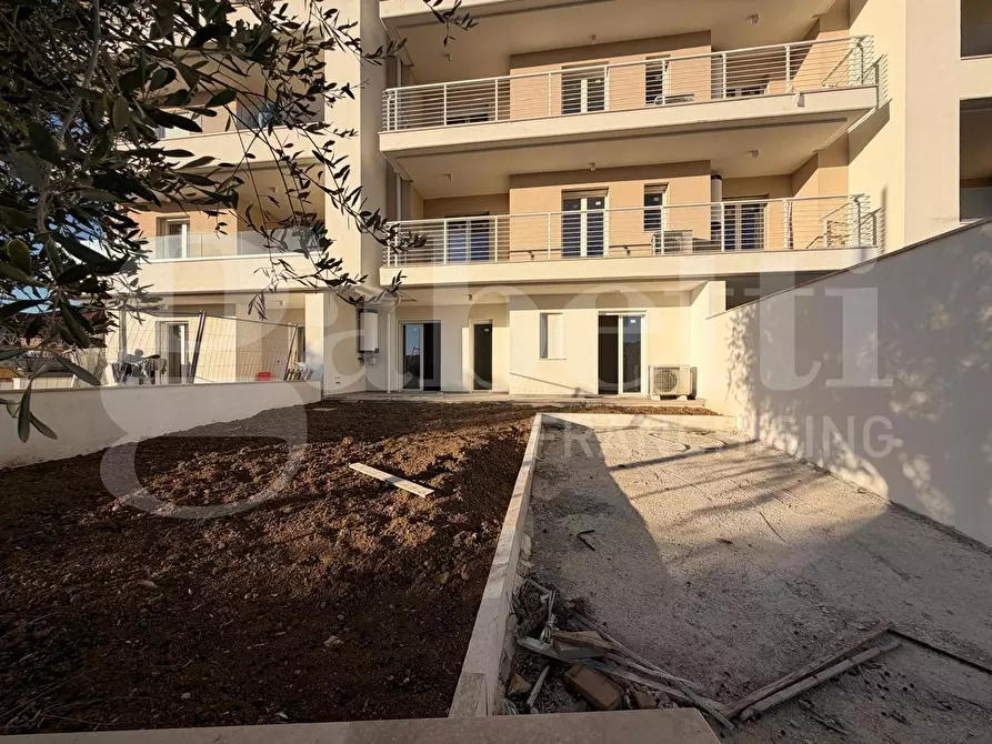 Immagine 8 di Appartamento in vendita  in Via G. Iustini, snc a Martinsicuro