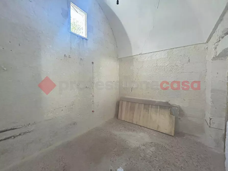 Immagine 15 di Casa indipendente in vendita  in Via montello a Poggiardo
