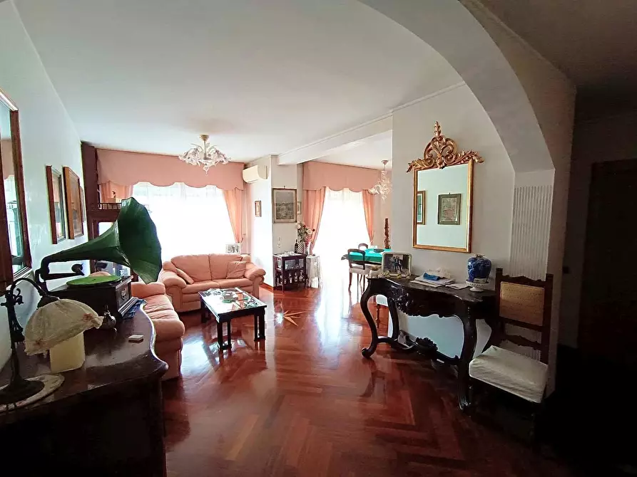 Immagine 6 di Appartamento in vendita  in Via Pigna, snc a Napoli