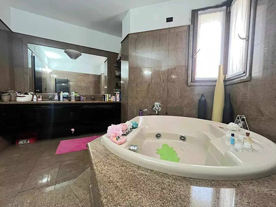 Immagine 23 di Appartamento in vendita  in Via PAOLO VI, 6 a Abbiategrasso