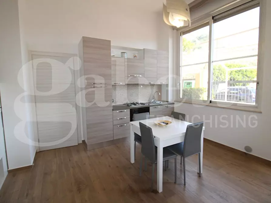 Immagine 10 di Appartamento in vendita  in Via dei sei Mulini, 32 a Giardini-Naxos