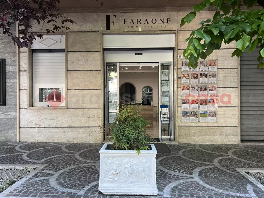 Immagine 13 di Negozio in affitto  in Corso nuova italia, 8 a Fiuggi