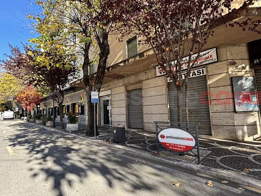 Immagine 18 di Negozio in affitto  in Corso nuova italia, 8 a Fiuggi