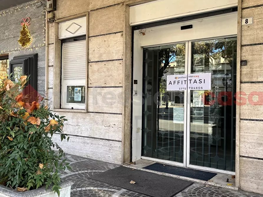 Immagine 14 di Negozio in affitto  in Corso nuova italia, 8 a Fiuggi