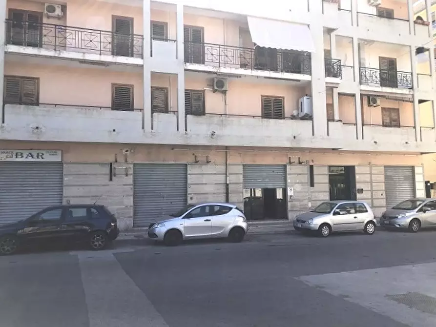 Immagine 3 di Negozio in vendita  in Via Andrea Palma, 40 a Siracusa