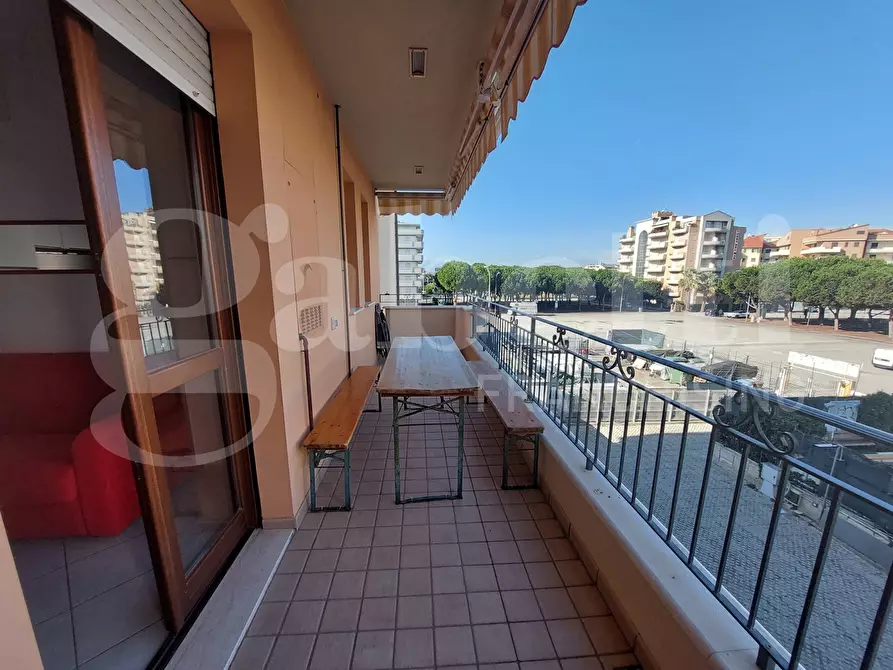 Immagine 1 di Appartamento in vendita  in Viale G. Marconi, 34 a Alba Adriatica