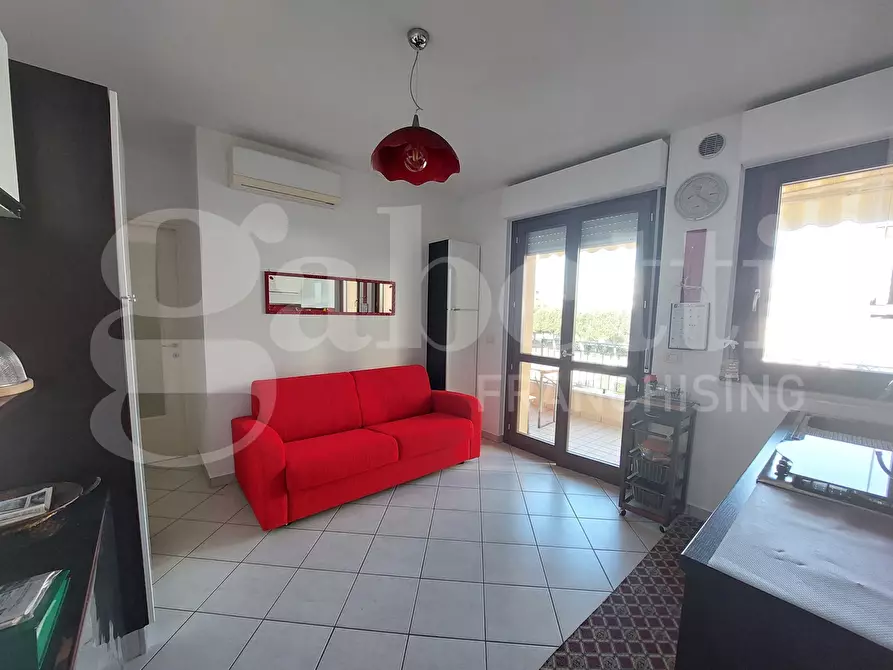 Immagine 4 di Appartamento in vendita  in Viale G. Marconi, 34 a Alba Adriatica