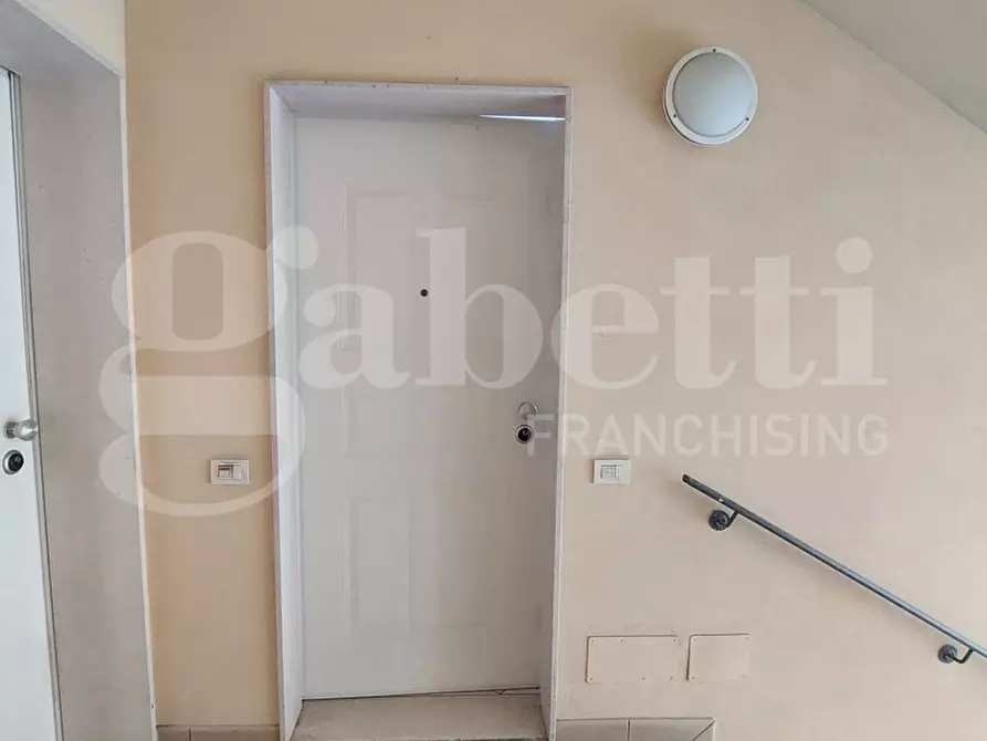 Immagine 3 di Appartamento in vendita  in Viale G. Marconi, 34 a Alba Adriatica