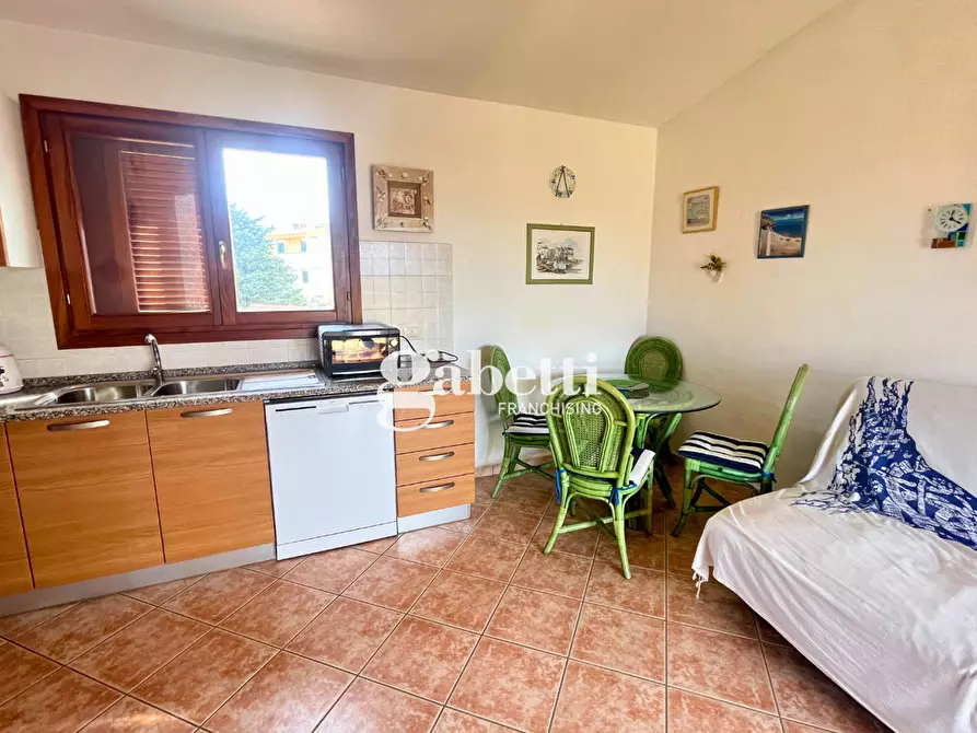 Immagine 14 di Appartamento in vendita  in Via Ulisse, 7 a Budoni