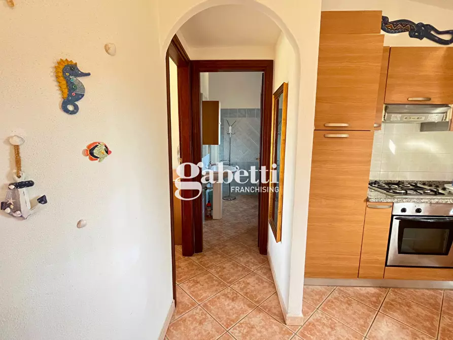 Immagine 17 di Appartamento in vendita  in Via Ulisse, 7 a Budoni