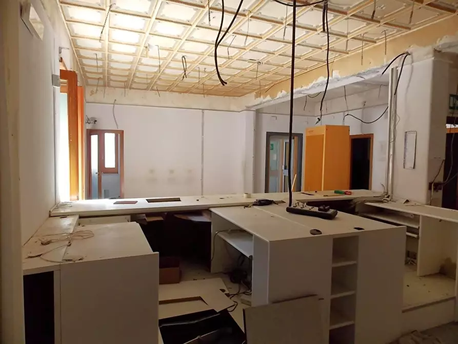 Immagine 6 di Ufficio in vendita  in Via Umberto I, 92 a Maletto