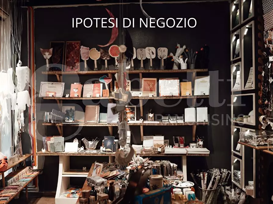 Immagine 1 di Negozio in affitto  in Via SOTTOMARINA- VIA MARCO POLO, 00 a Chioggia