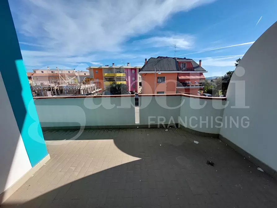 Immagine 9 di Ufficio in vendita  in Via Roma, 25 a Nereto